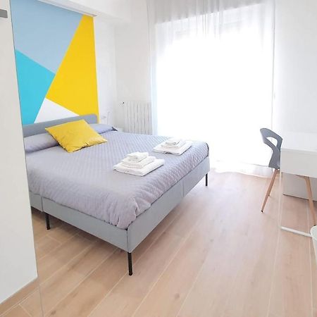 Blue Sky Rooftop Rooms - Bari Policlinico Luaran gambar