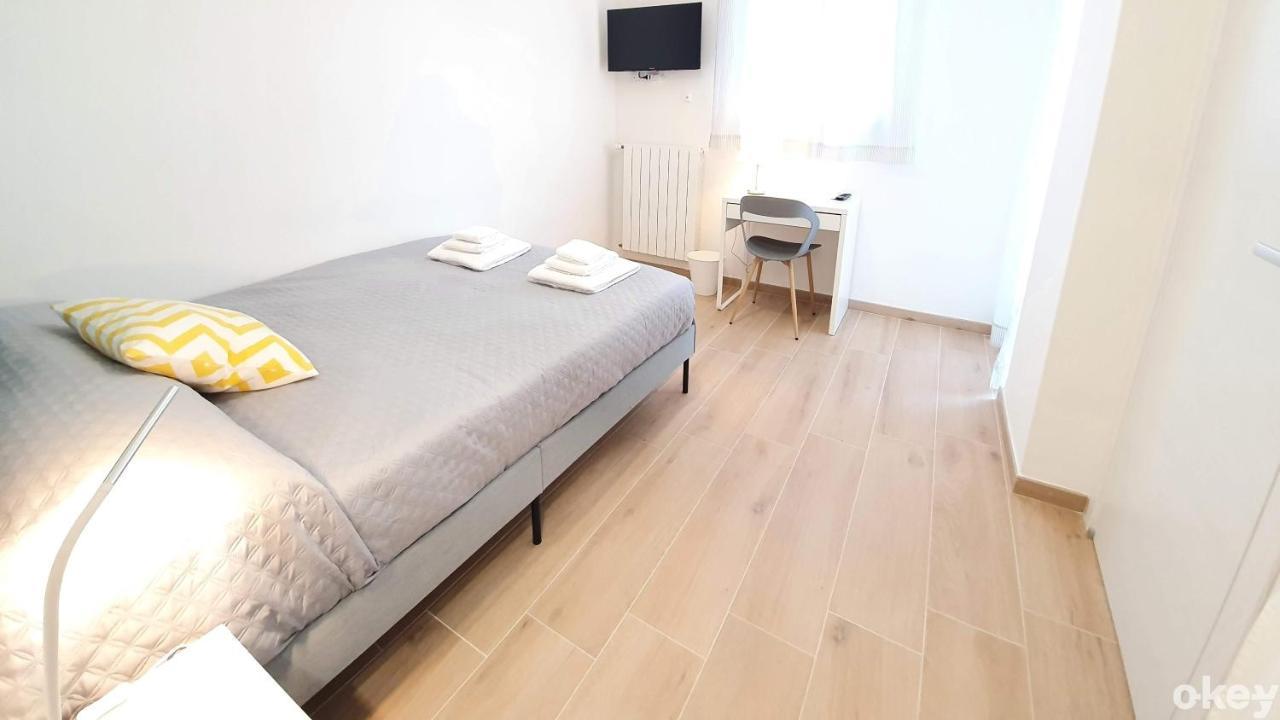 Blue Sky Rooftop Rooms - Bari Policlinico Luaran gambar
