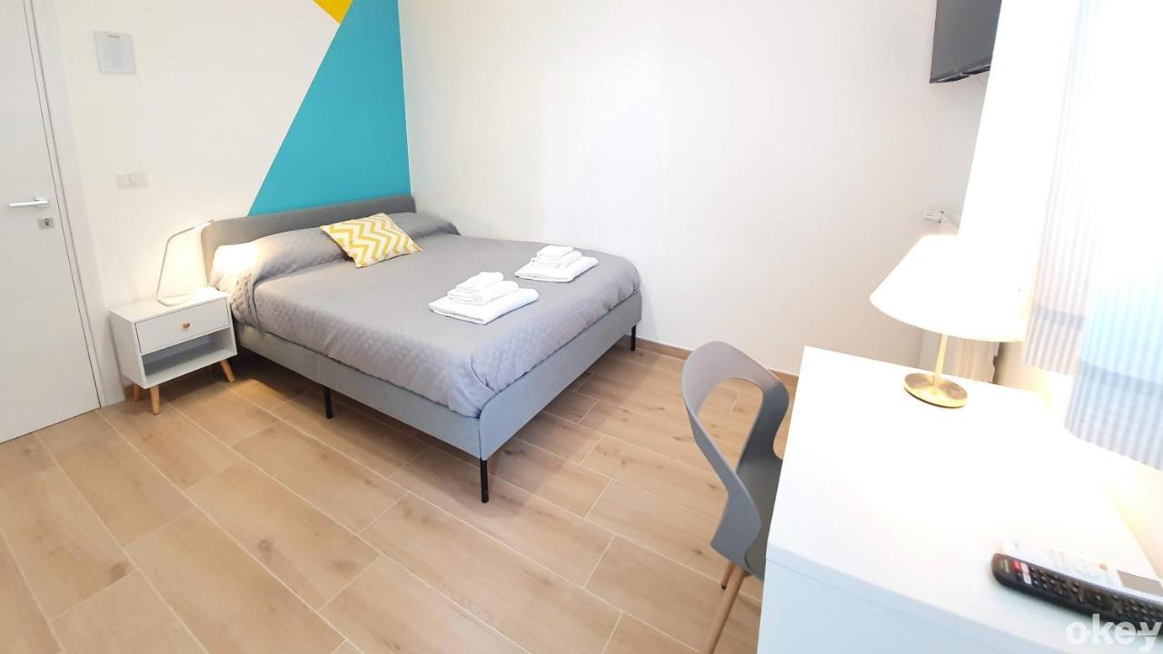 Blue Sky Rooftop Rooms - Bari Policlinico Luaran gambar