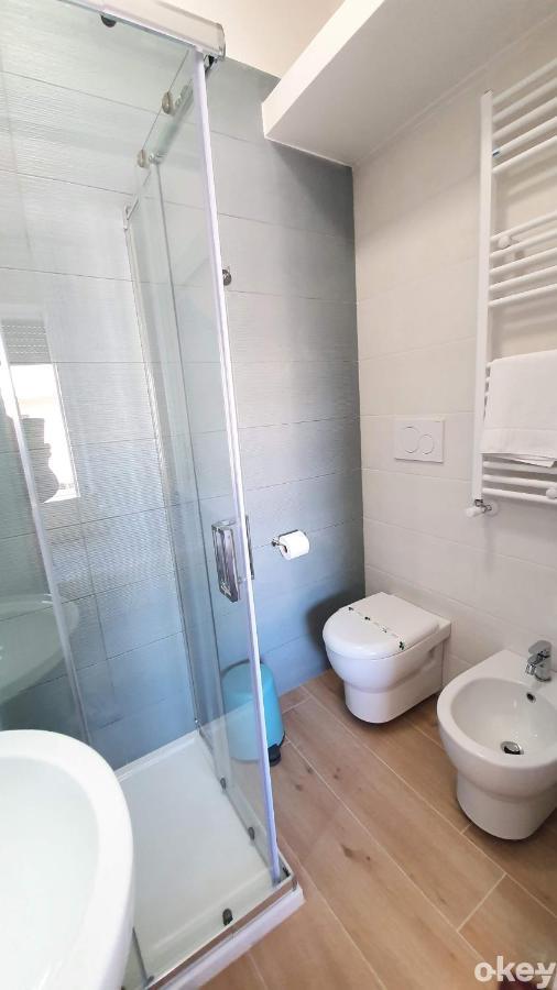 Blue Sky Rooftop Rooms - Bari Policlinico Luaran gambar